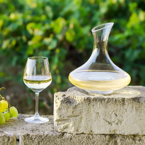 Does Glassware, Temperature and Decanting Really Matter? A Sommelier's Perspective